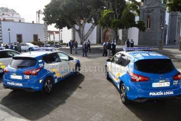Presentación de los nuevos vehículos de la Policía Local de Telde (Foto TA)